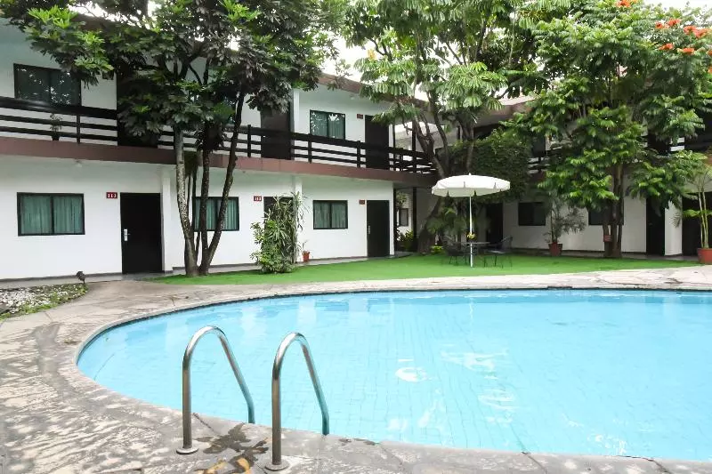 Отель Expo Plaza Business And Family Guadalajara