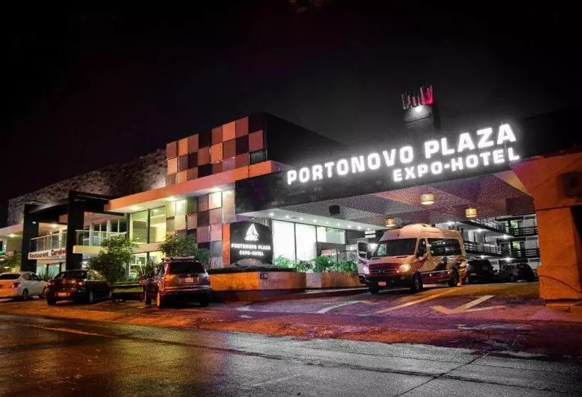 Отель Expo Plaza Business And Family Guadalajara