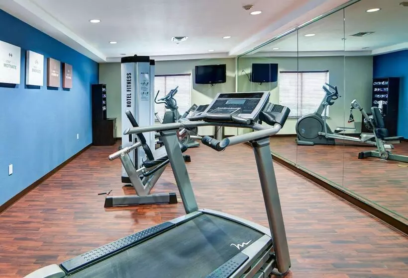 فندق Quality Suites Near Cedar Creek Lake