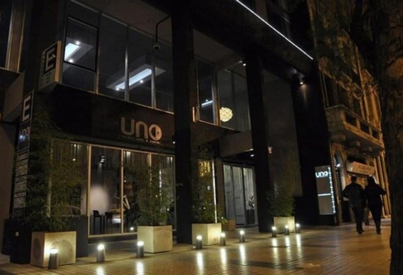 هتل Uno Buenos Aires Suites