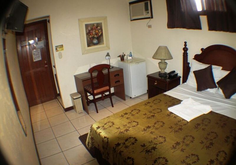 هتل Villa Florencia Zona Rosa