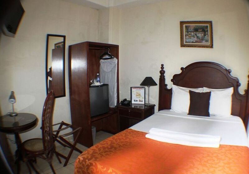 هتل Villa Florencia Zona Rosa