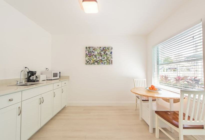 فندق على الطريق Sea Beach Plaza