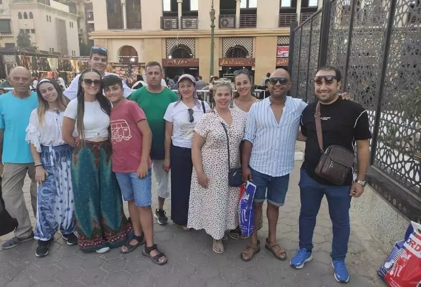 هاستل The Emerald