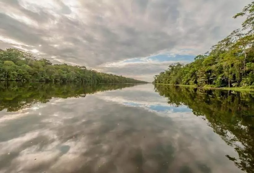 Aamiaismajoitus (B&B) El Icaco Tortuguero