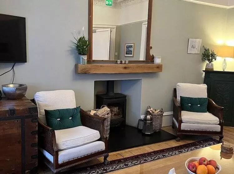 Nocleg ze śniadaniem Bythesea Guest House