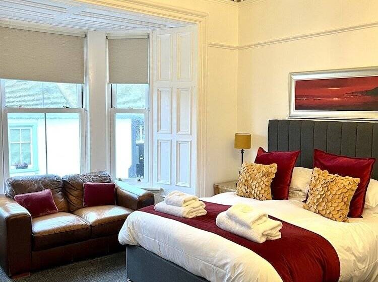 مبيت وإفطار Bythesea Guest House