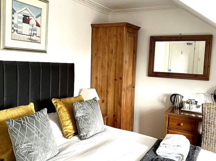 مبيت وإفطار Bythesea Guest House