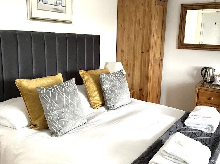 مبيت وإفطار Bythesea Guest House