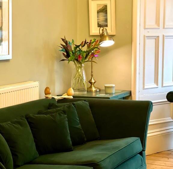 مبيت وإفطار Bythesea Guest House