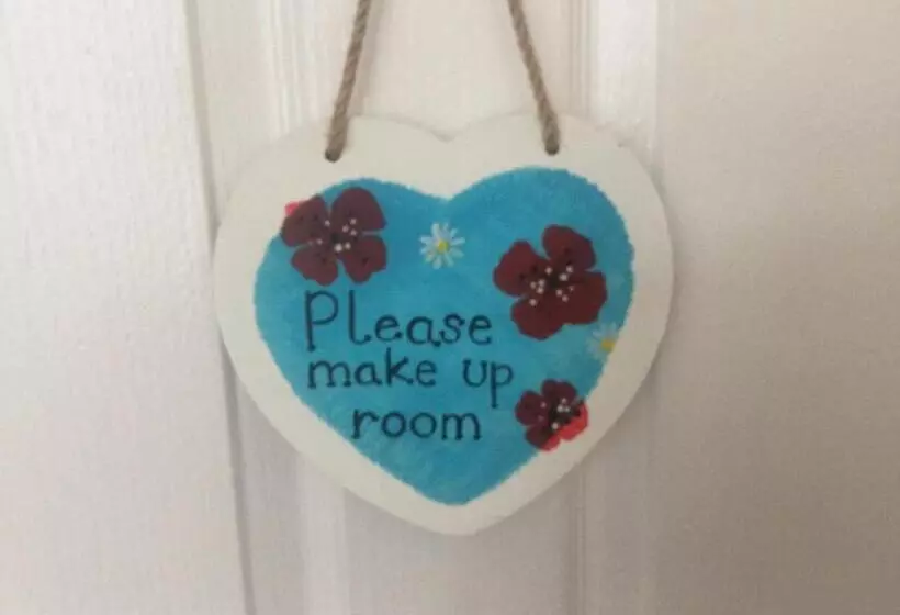 Nocleg ze śniadaniem Bythesea Guest House