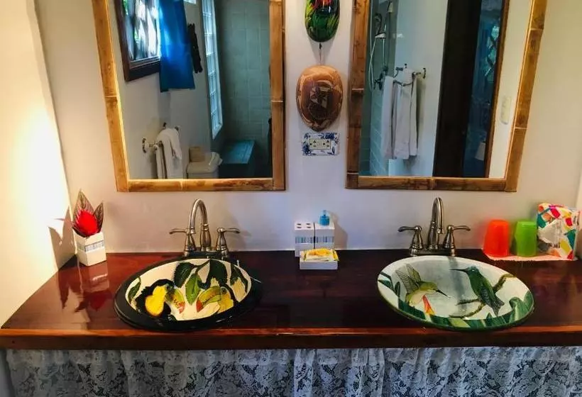 Coral Hill Bungalows