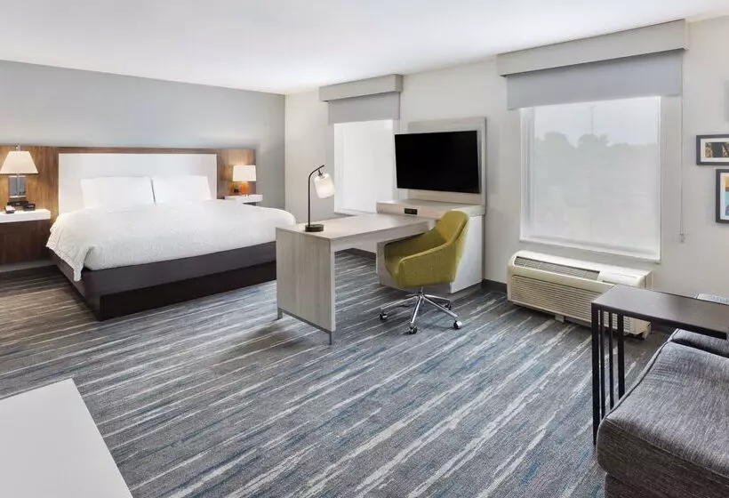 Hampton Inn & Suites Phenix City Columbus Area