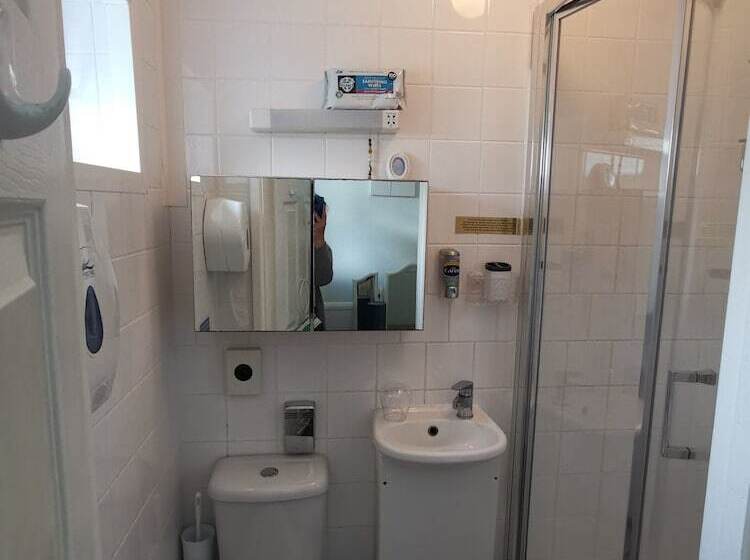 בית מלון כפרי Aquarius B&b