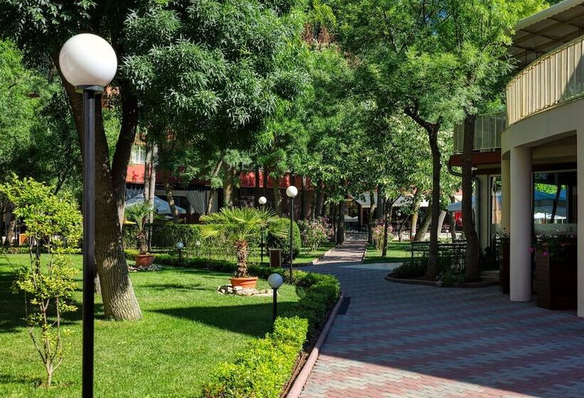 אתר נופש Asteria Family Sunny Beach