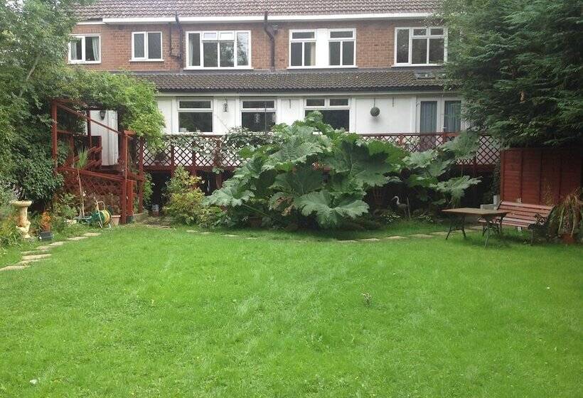 בית מלון כפרי Avonpark House