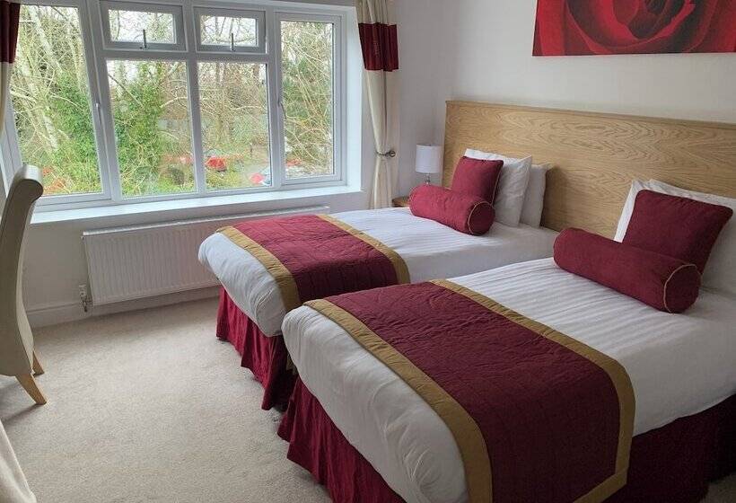 בית מלון כפרי Avonpark House