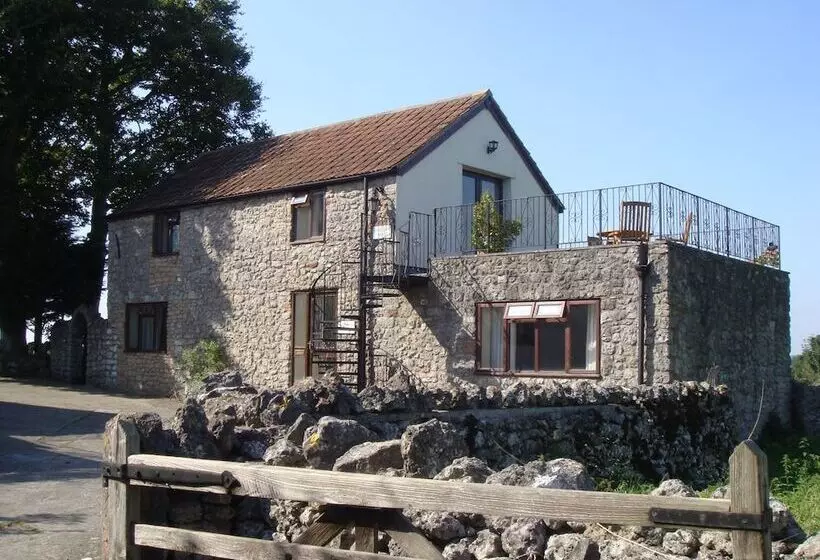 Hotel Beaconsfield Farm