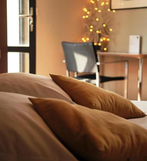 בית מלון כפרי Canal Aigues Mortes