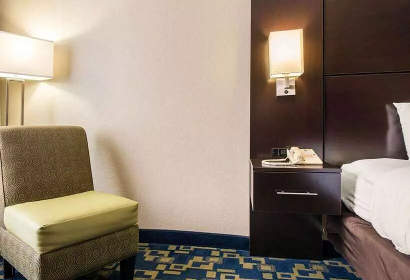 هتل Comfort Inn & Suites Near Universal Orlando Resortconvention Ctr