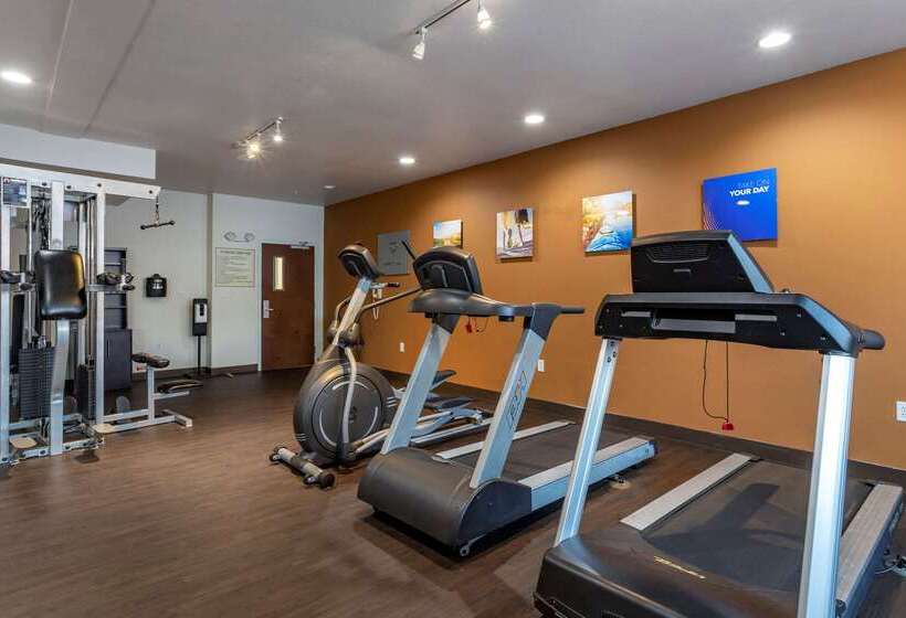 Отель Comfort Suites Natchitoches