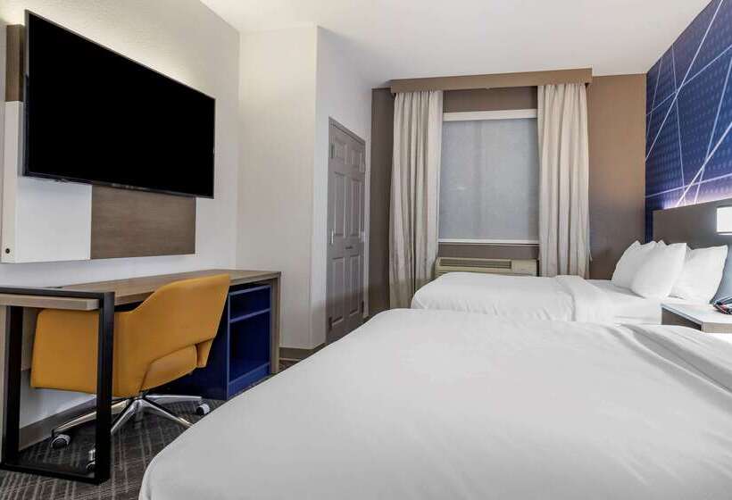 Отель Comfort Suites Natchitoches