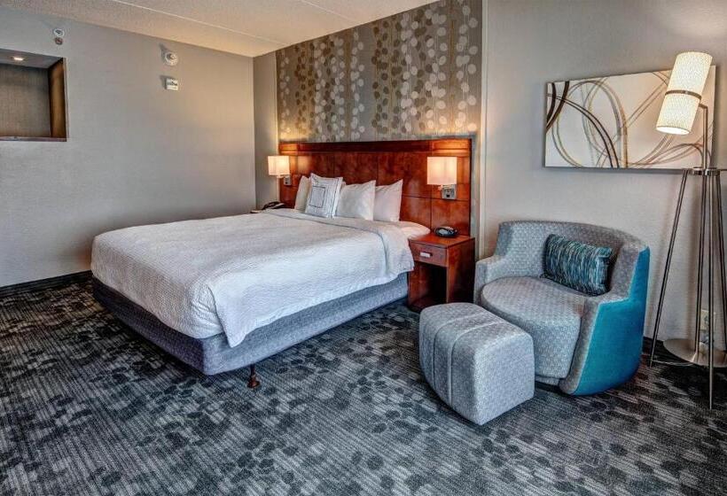 فندق Courtyard Newport News Airport