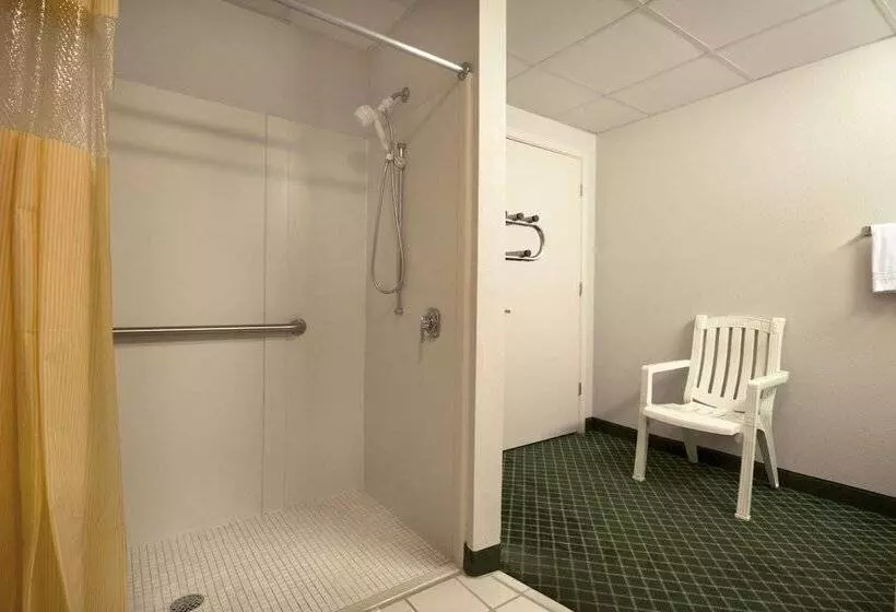 ホテル Days Inn By Wyndham Alma