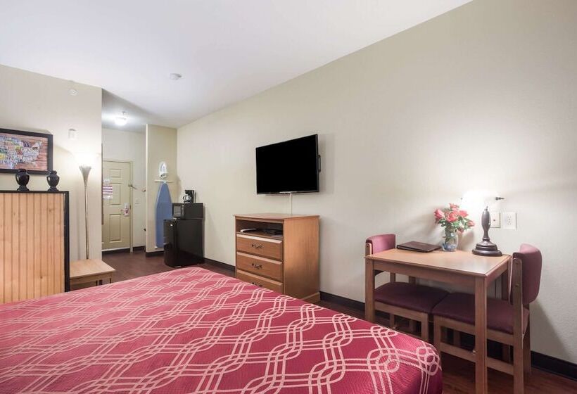 ホテル Econo Lodge Inn & Suites