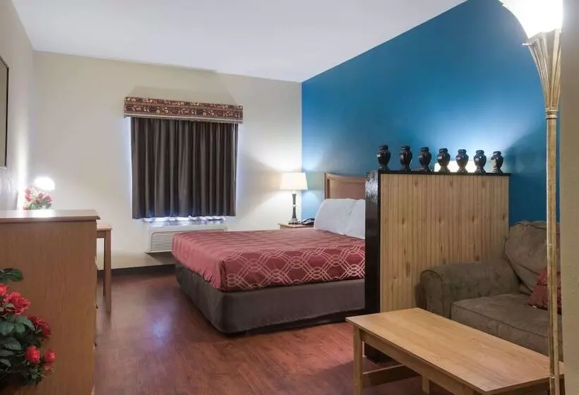 Szálloda Econo Lodge Inn & Suites