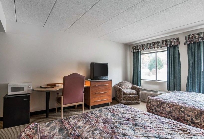 Отель Econo Lodge Near Plymouth State University