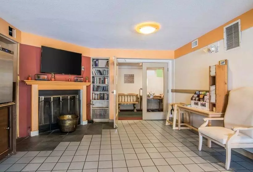 酒店 Econo Lodge Near Plymouth State University