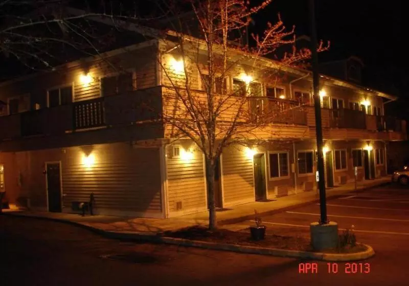 Отель Econo Lodge Oacoma