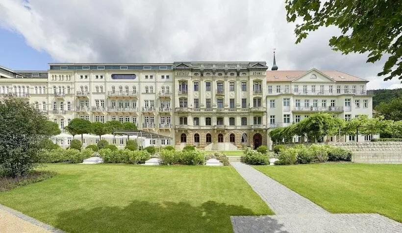 Otel Elbresidenz An Der Therme