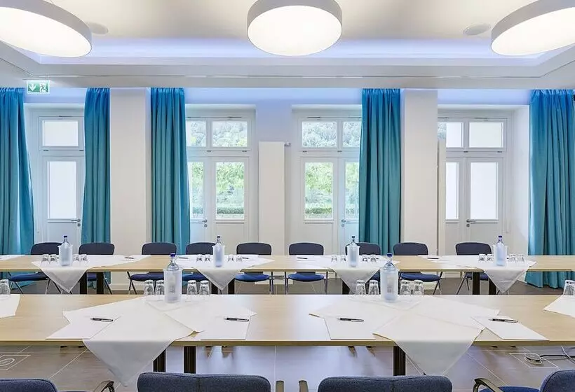 Otel Elbresidenz An Der Therme