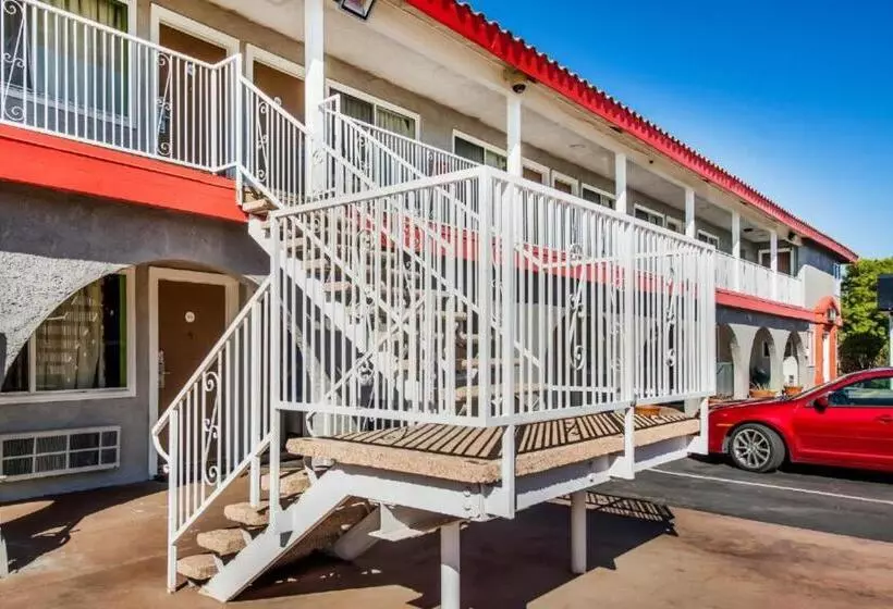 酒店 Europa Ridgecrest Listing Partner