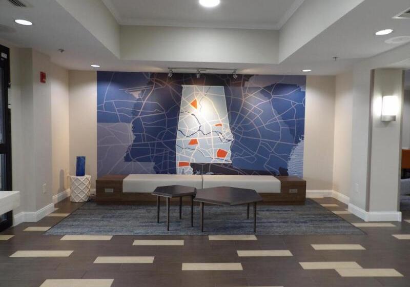 בית מלון כפרי Holiday Inn Express & Suites   Huntsville Airport, An Ihg