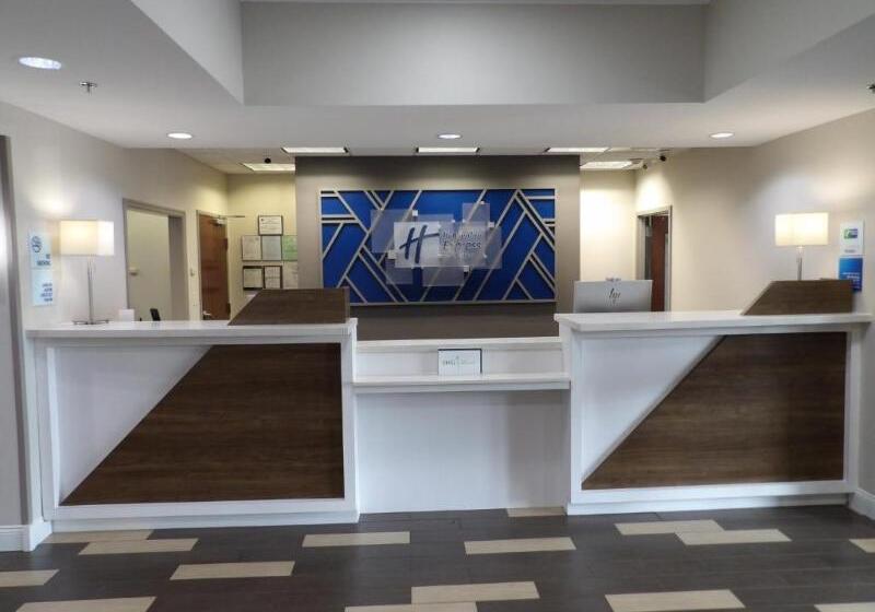 בית מלון כפרי Holiday Inn Express & Suites   Huntsville Airport, An Ihg