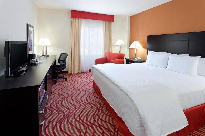 هتل La Quinta By Wyndham San Luis Potosi