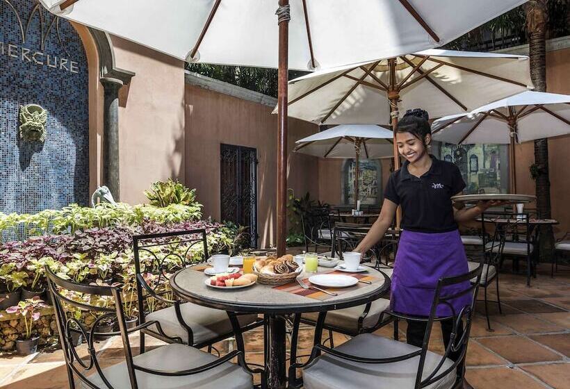 בית מלון כפרי Mercure Samui Chaweng Tana