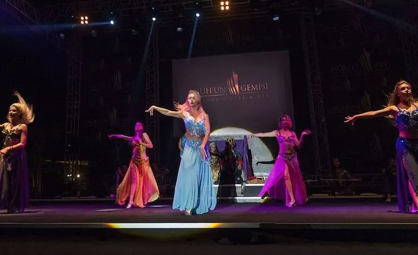 ホテル Noah S Ark Deluxe  & Spa