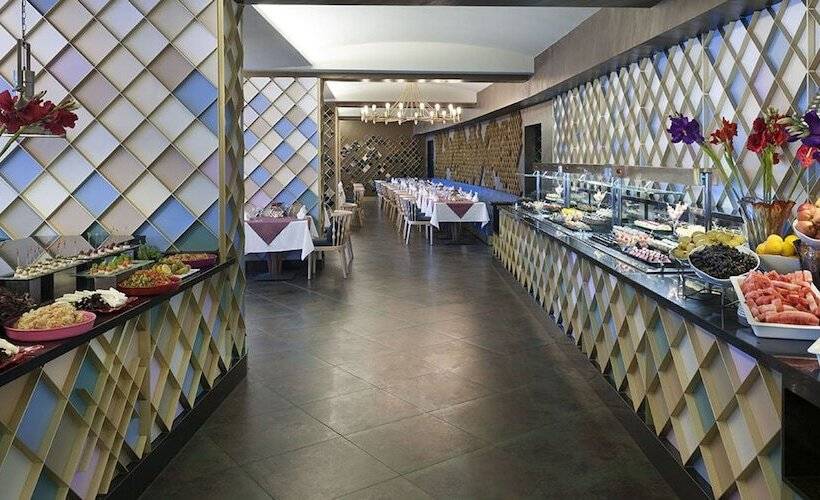 فندق Noah S Ark Deluxe  & Spa