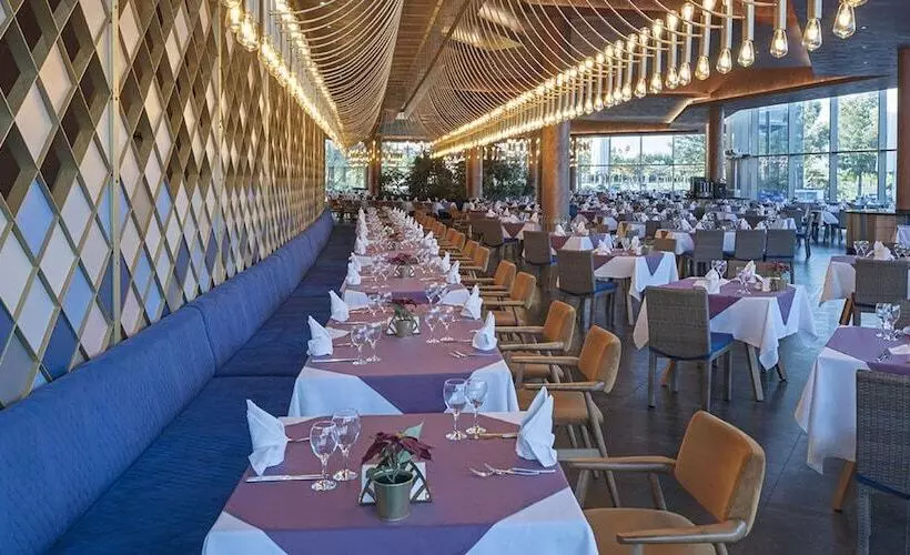 ホテル Noah S Ark Deluxe  & Spa