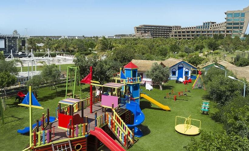 فندق Noah S Ark Deluxe  & Spa