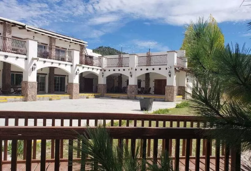 酒店 Quinta Mision