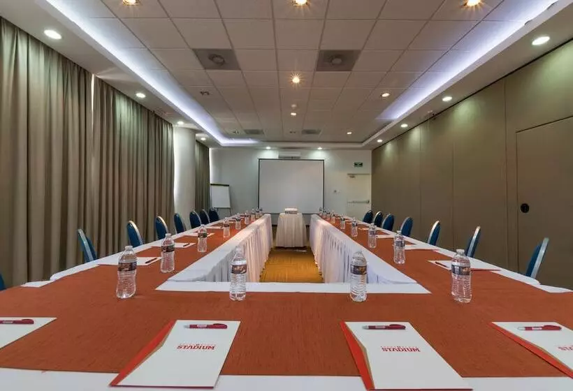 호텔 Plaza Stadium