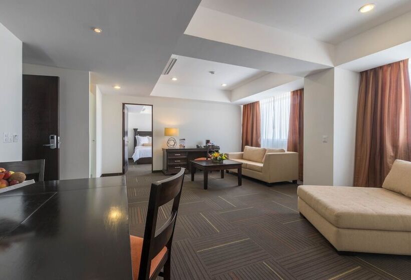 هتل Plaza Stadium