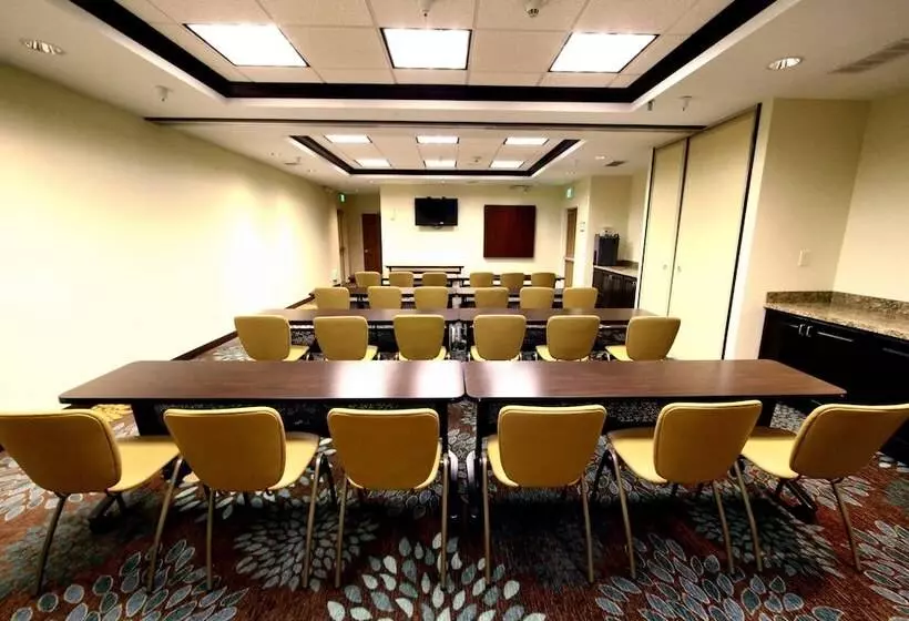 ホテル Staybridge Suites Minot, An Ihg