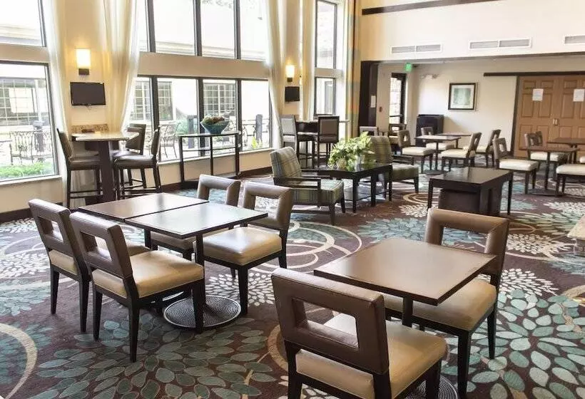 ホテル Staybridge Suites Minot, An Ihg