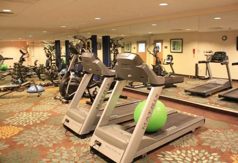 ホテル Staybridge Suites Minot, An Ihg